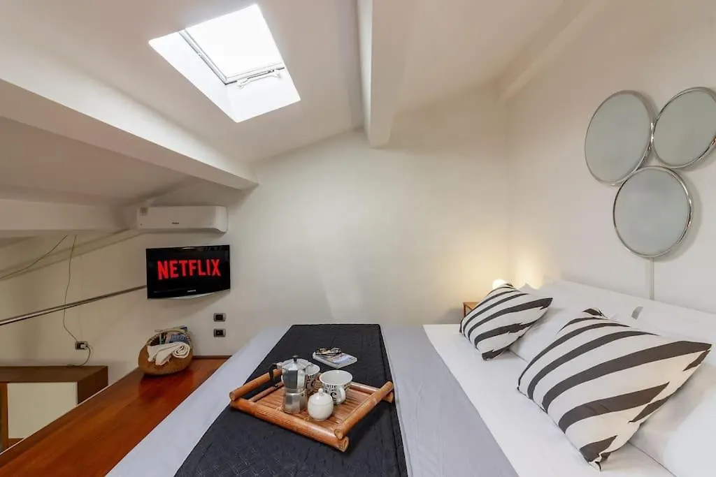 Open Space With Air Conditioning And Patio Privato Alghero Apartment