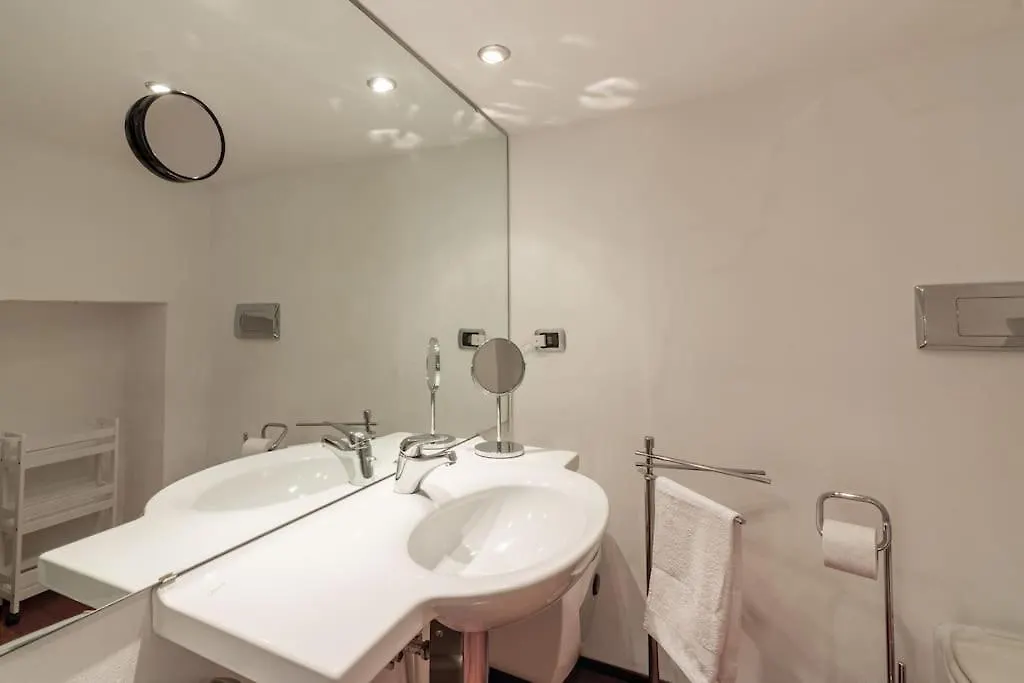 Open Space With Air Conditioning And Patio Privato Alghero Apartment