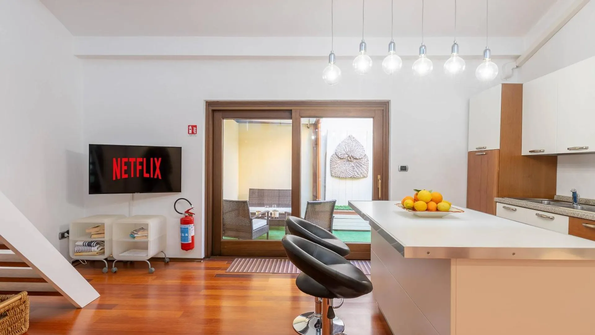 Open Space With Air Conditioning And Patio Privato Alghero 0*,  Italy